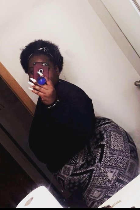 KindSiren pornstar nudes img