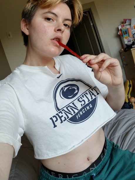 Lior model exclusive photo