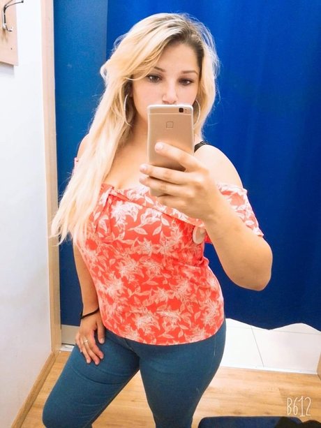 Rosiieella high quality pornstar images