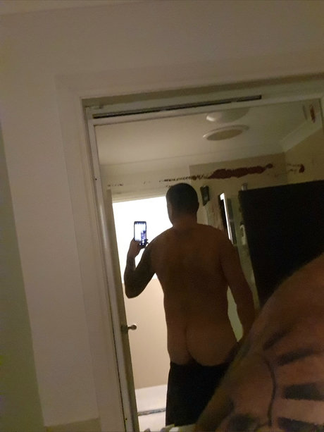 Biglicious erotic actress photos