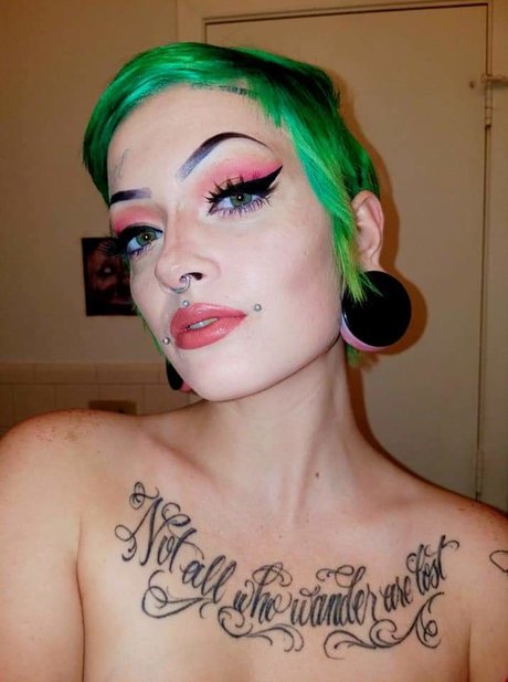 ThebunnyandThebear pornstar top pic