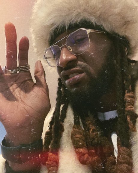 PipeGod2xXx naked pornstar pictures