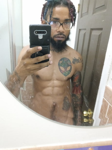 Pete Plaza top model picture