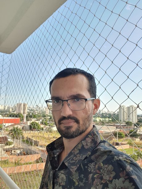 Marcos Morais art model gallery