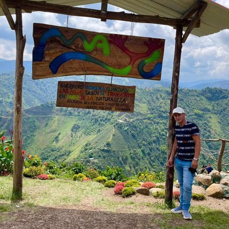 Cristian Molina erotic actress pic