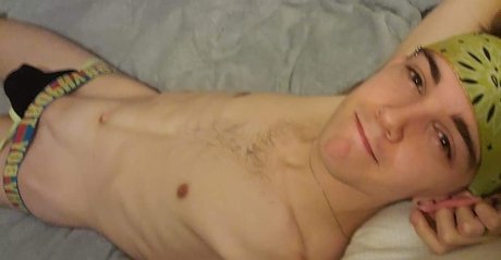 Lukas Quinn pretty star pic