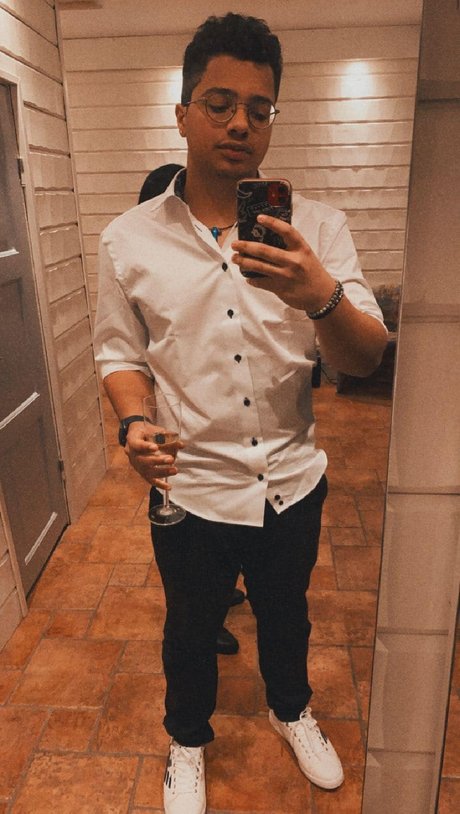 Daniel Da Silva perfect model picture