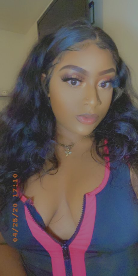 Future free actress picture