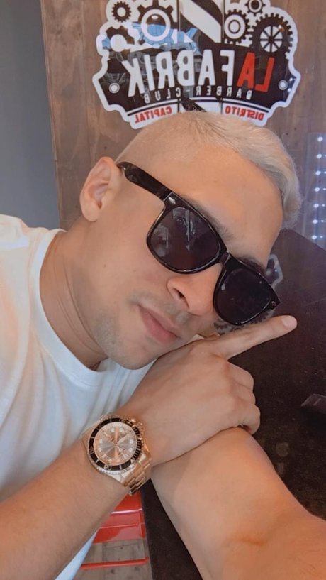 Realmengual star pornographic galleries