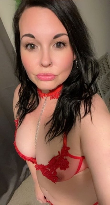 _ThiccBootyBeauty_ nice model image