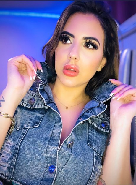 La chiquitica nude star galleries