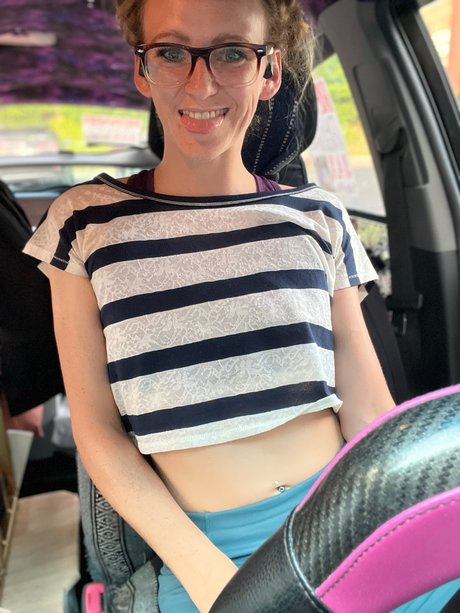 Saucy Hazel the Adventurer sex star pictures