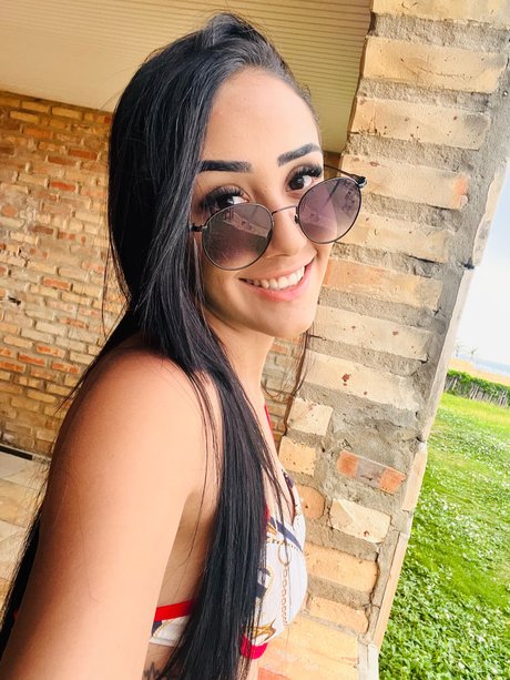 Priscilla Bessa model erotic images