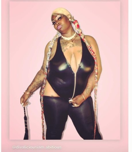 Dangerous Diva sexy star picture