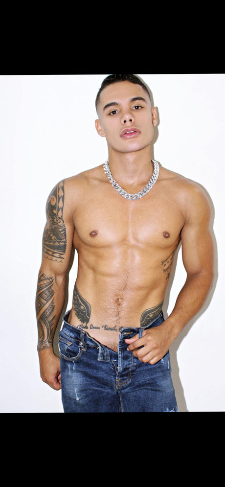 Randy Junior star xxx galleries