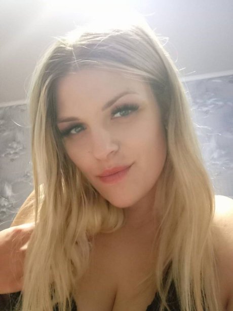 Victoria Kizirina_ erotic pornstar images