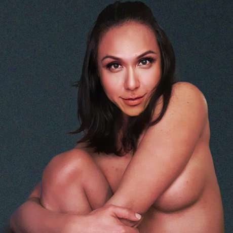 TS Brenda star pornographic photos