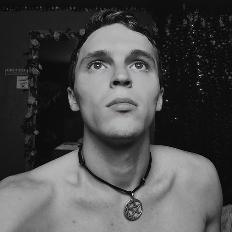 Tristan Adler model perfect galleries