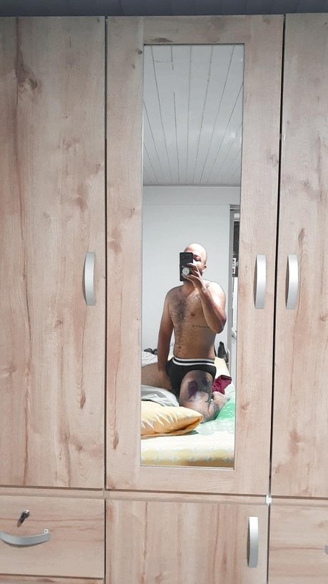 Feets and legs pretty actress image