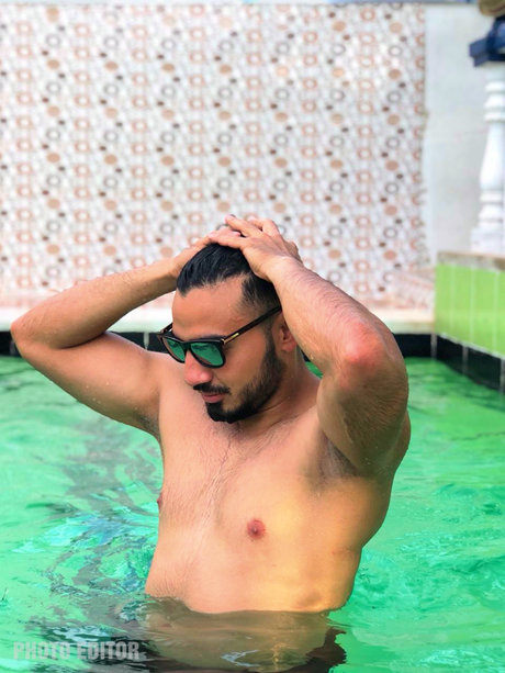 Sebasti n Gonz lez pornstar adult img