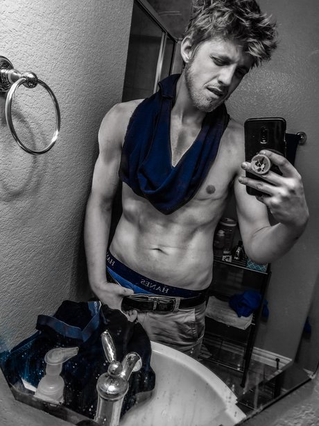 Long Dick Louith model xxx picture