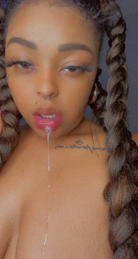 Dinerobaby pornographic actress photos