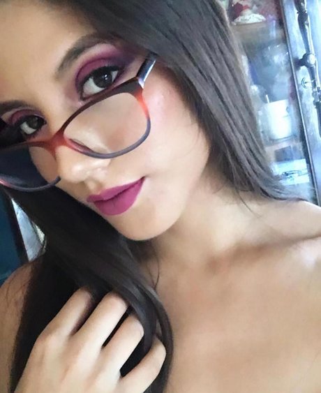 Tefy Sanchez star pics