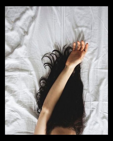 Dar Lyn star exclusive galleries