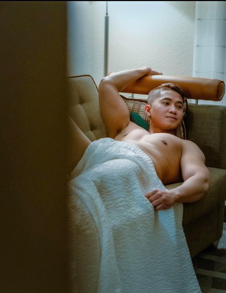 Junel Drapete hd pornstar pic