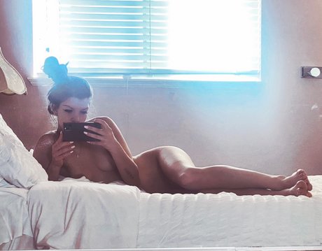 Riley Ryder star beautiful img