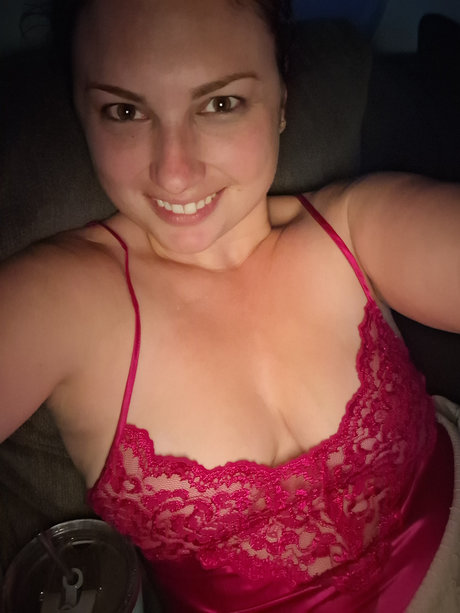 Milky Mrs Robinson model free archive