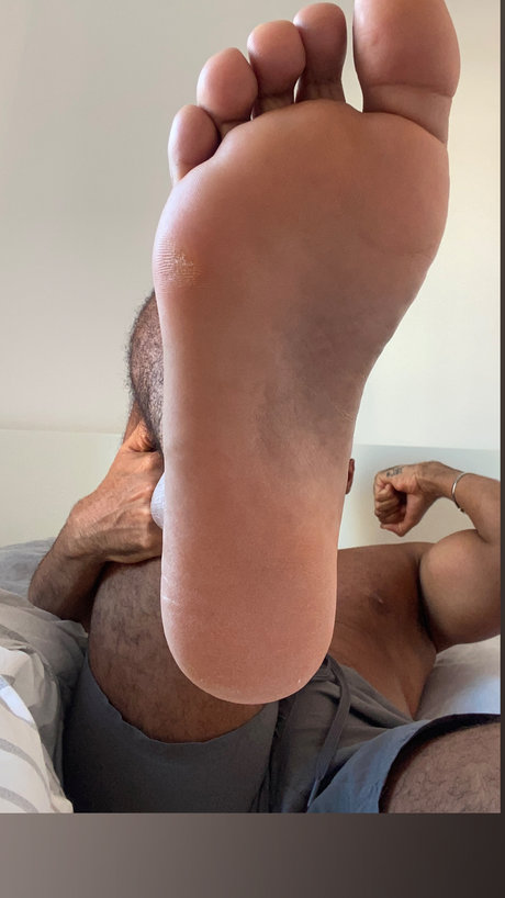 Peter Sin pretty model image