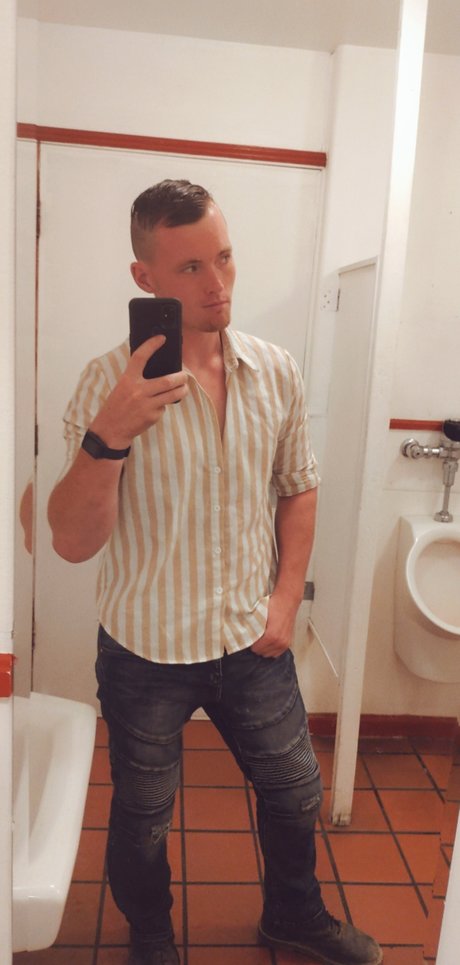 TaylorPryBDE nude star archive