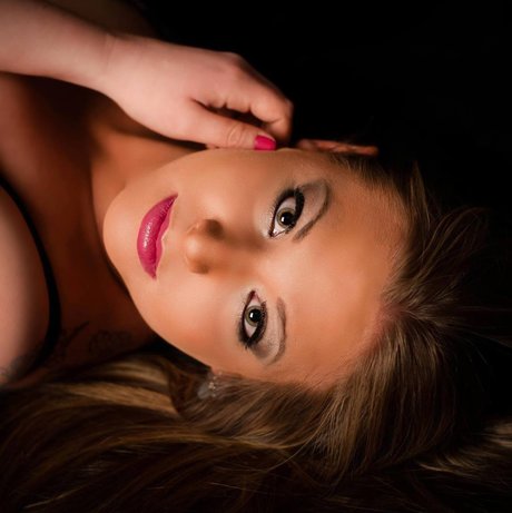 Meg Smoke model exclusive pics