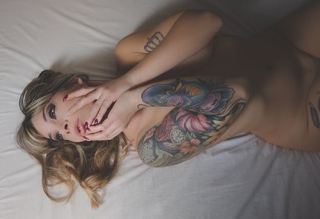 MalaConejita model best pic