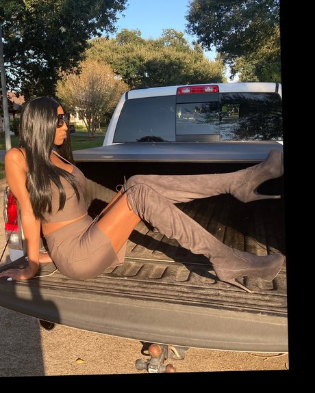 TheeSupermodel naked star galleries