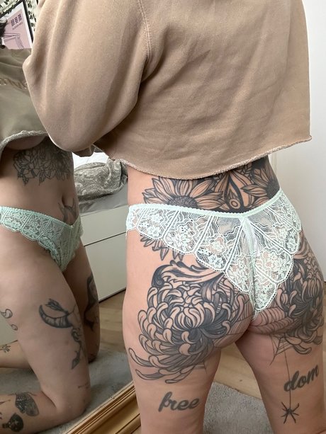 Devilslittlegirl perfect model photo