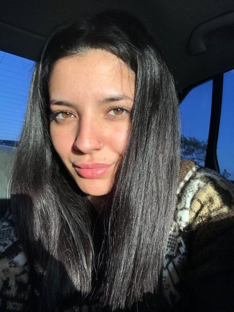 L o l a_ xxx star gallery