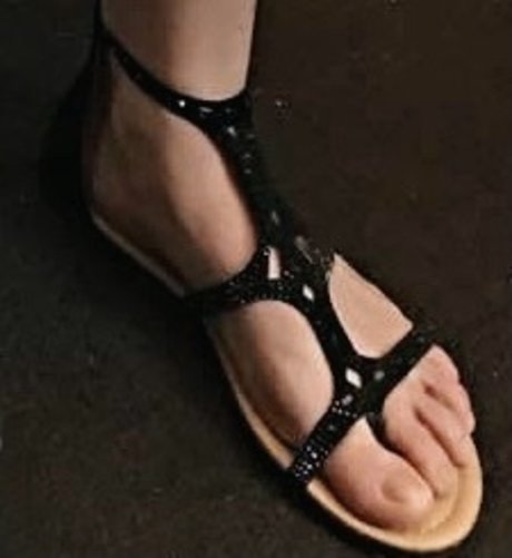 02petitefeet erotic pornstar archive