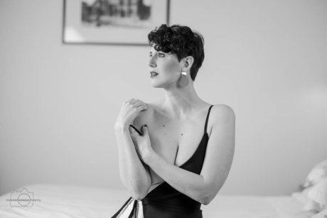 Myna xxx actress photos