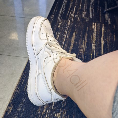 Worship at my Feet_ naked actress photos