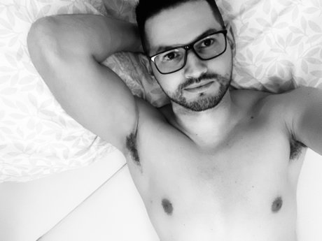 Dave Silas naked star pic