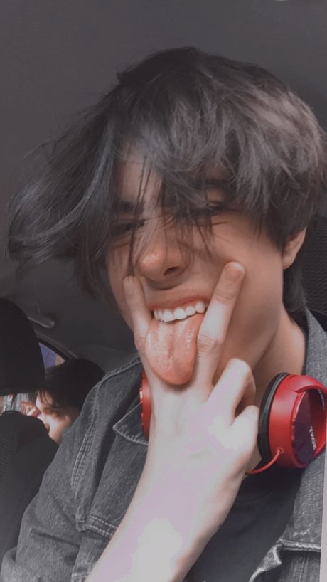 Santi Gomitas star best images