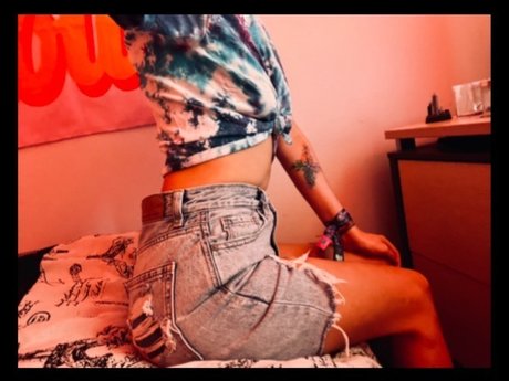 dazeddaiizyxx art pornstar pics