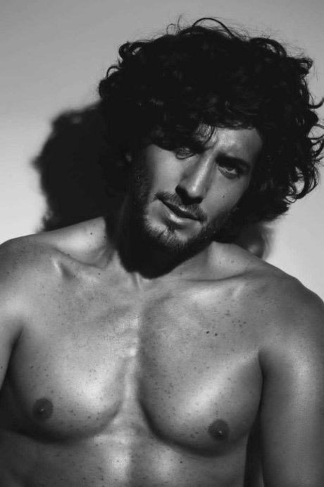 Fede Farrell naked model picture