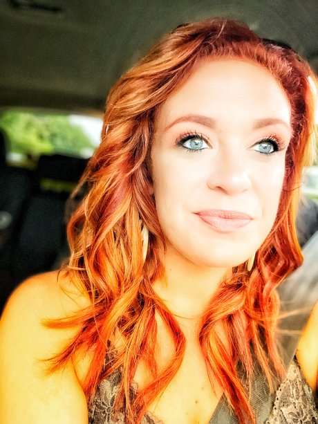 Mackenzie Blue adult model pic