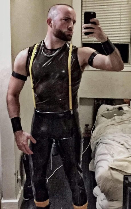 GummiKlasse nude pornstar pictures