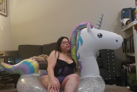 Whitewolflady nude pornstar pic