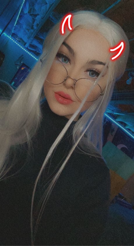 Pierced Babee_ pornstar pretty images