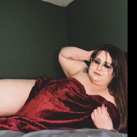 Sara McKenzie VIP_ model pornographic pics